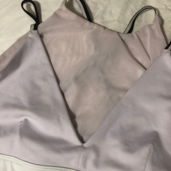 Alo yoga sports bra - Picture 2 of 5